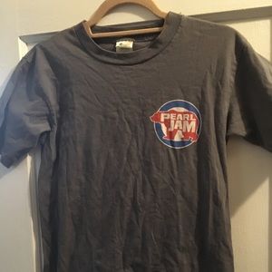Pearl Jam Chicago Tour shirt cubs inspired